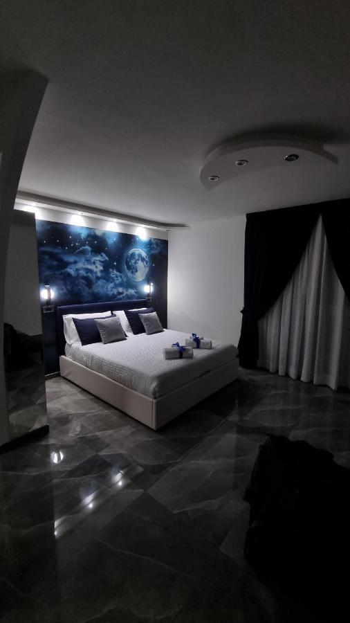 La Luna A Toledo Naples Exterior photo
